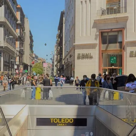 فندق مبيت وإفطار Via Toledo نابولي