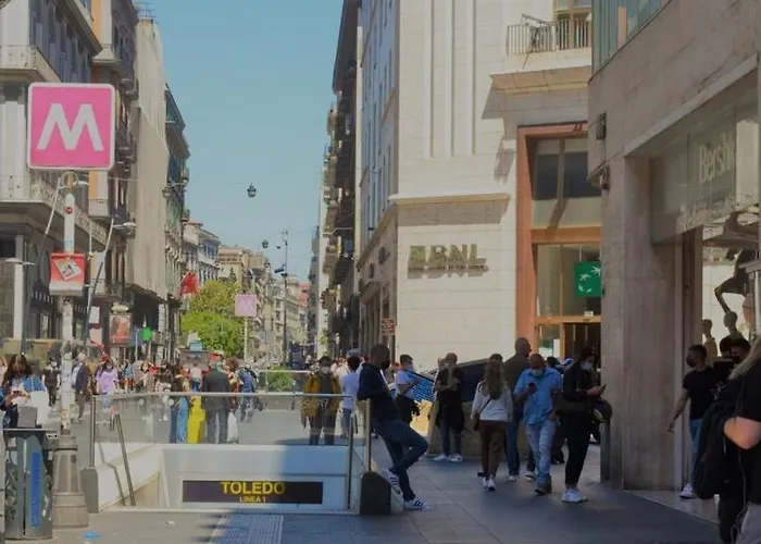 Alojamento de Acomodação e Pequeno-almoço Via Toledo Nápoles